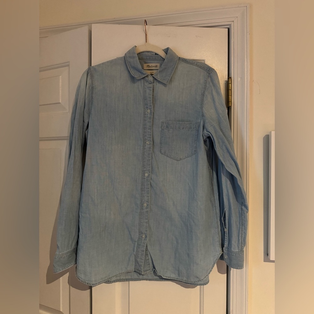 Madewell Chambray Ex-Boyfriend Shirt in Buckley Wash, Medium